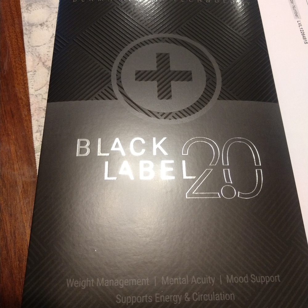 Thrive Silver Label patches